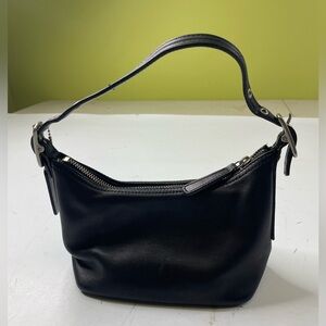 COACH 9844 Black Leather Zip Top Demi Baguette Mini Hand / Shoulder Bag Y2K